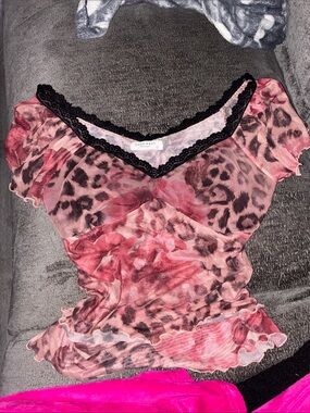 Women’s Pink Leopard Lace-Trim Top